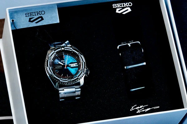 JAM TANGAN PRIA SEIKO 5SPORTS SRPJ43K1 SRPJ43 KOSUKE KAWAMURA LIMITED-19kr